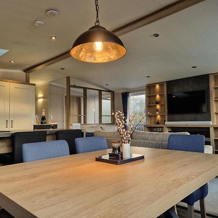 Hotchkin Lodge 伍德哈尔温泉水疗 外观 照片